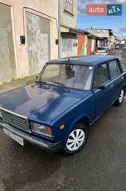 Седан ВАЗ 2107 2002 в Житомире