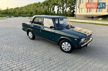 Седан ВАЗ 2107 2005 в 