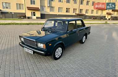Седан ВАЗ 2107 2005 в 