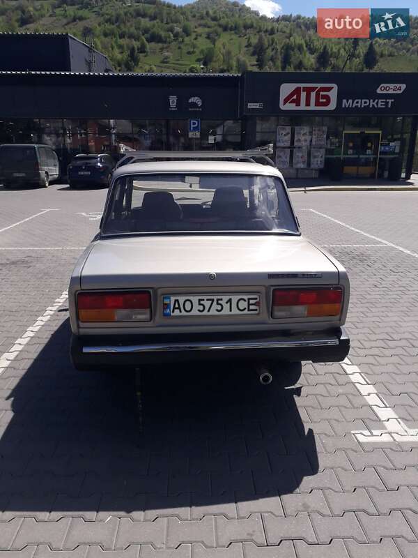 Седан ВАЗ / Lada 2107 2007 в Рахове фото 3 Седан ВАЗ / Lada 2107 2007 в Рахове