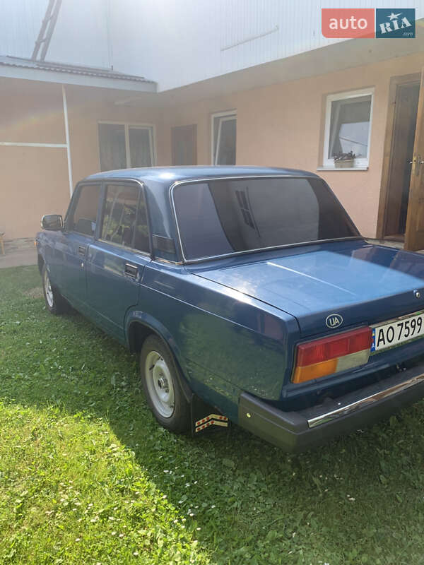 Седан ВАЗ / Lada 2107 2008 в Тячеве