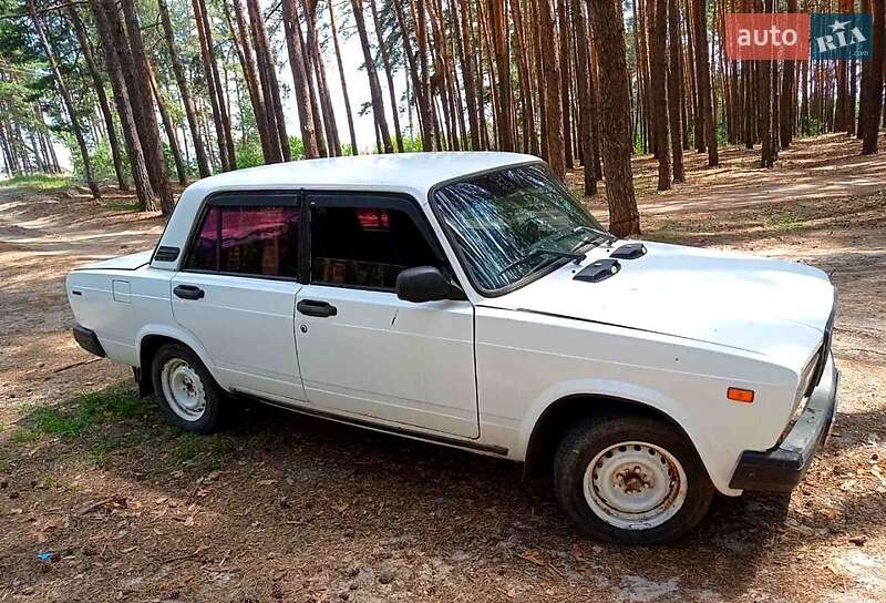 Седан ВАЗ / Lada 2107 1997 в Мерефа