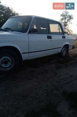 Седан ВАЗ / Lada 2107 1992 в 