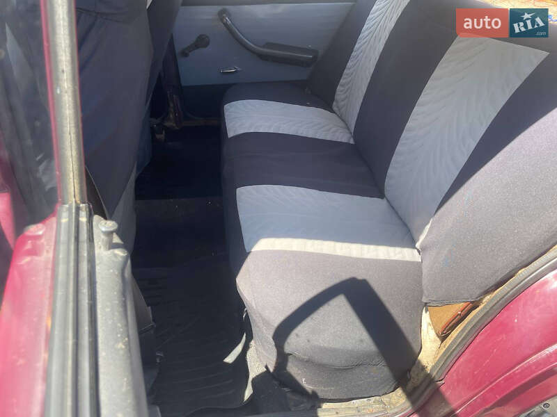 Седан ВАЗ / Lada 2107 2005 в Черкассах