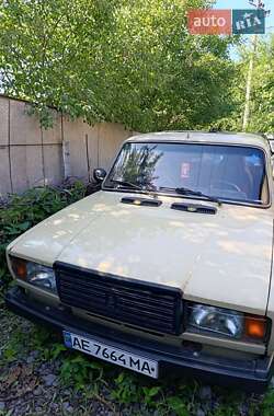 Седан ВАЗ 2107 1985 в Каменском