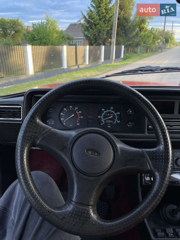 Седан ВАЗ / Lada 2107 1988 в Самборі