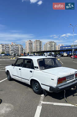 Седан ВАЗ 2107 2004 в Киеве