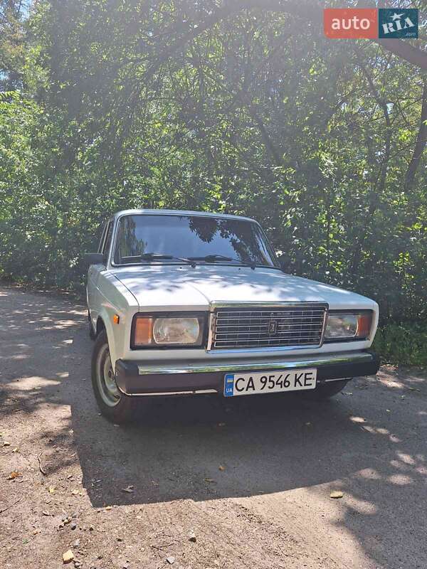 Седан ВАЗ / Lada 2107 2007 в Золотоноше