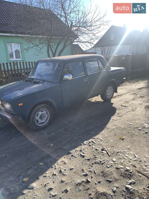 Седан ВАЗ / Lada 2107 2008 в Цумани