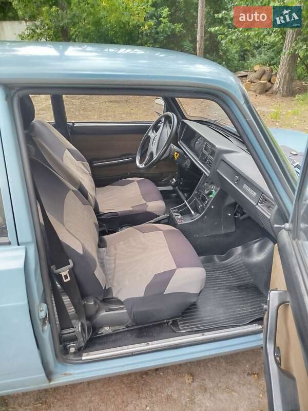 Седан ВАЗ / Lada 2107 1987 в Иршанске