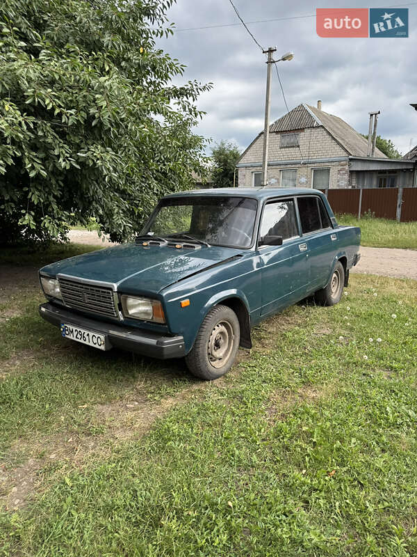 Седан ВАЗ / Lada 2107 2001 в Конотопе