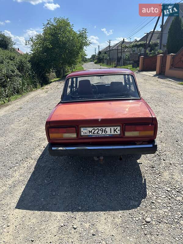 Седан ВАЗ / Lada 2107 1989 в Иршаве