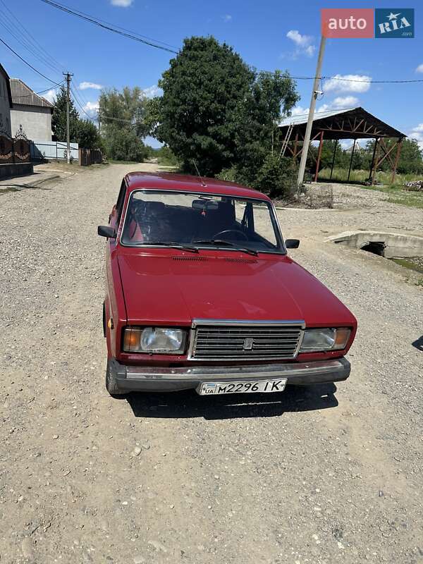 Седан ВАЗ / Lada 2107 1989 в Иршаве