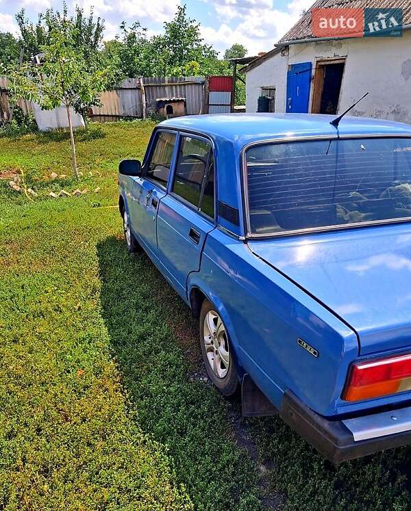 Седан ВАЗ / Lada 2107 2005 в Лозовой