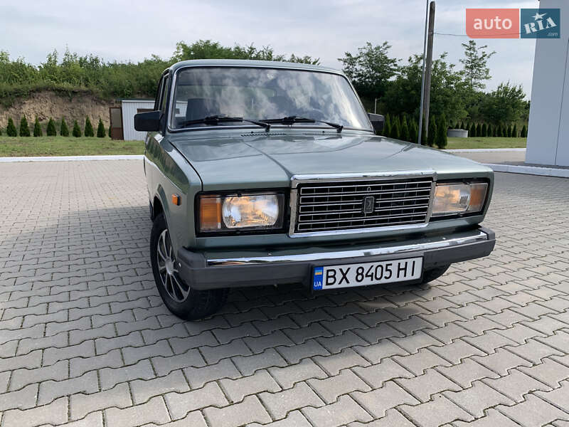 Седан ВАЗ / Lada 2107 2006 в Калиновке