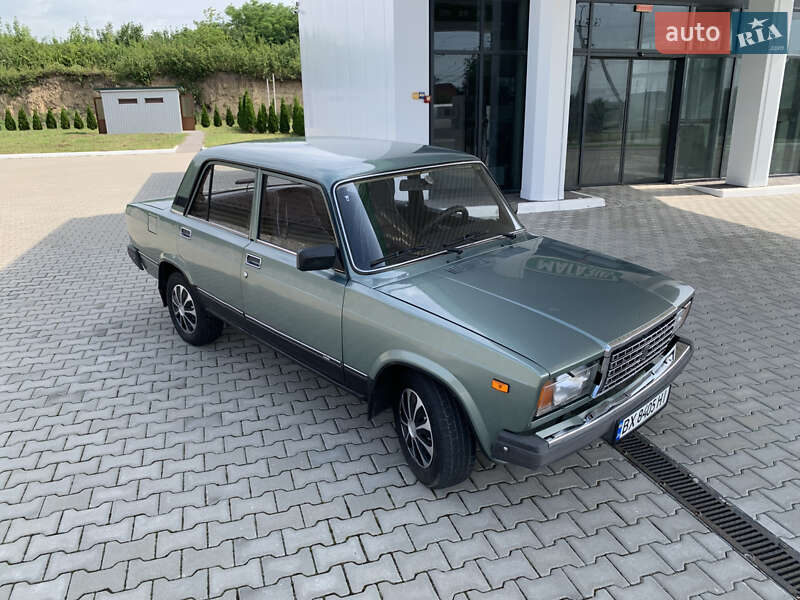 Седан ВАЗ / Lada 2107 2006 в Калиновке