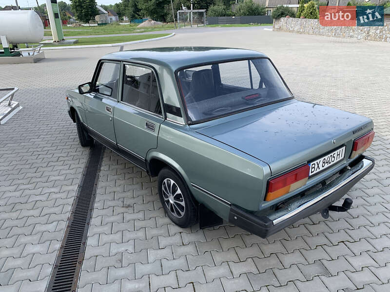Седан ВАЗ / Lada 2107 2006 в Калиновке