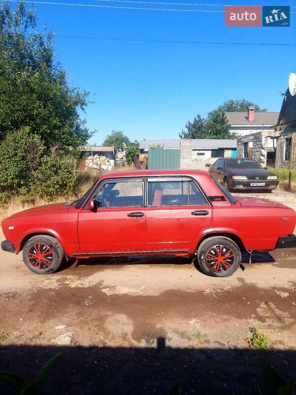 Седан ВАЗ / Lada 2107 1989 в Одессе