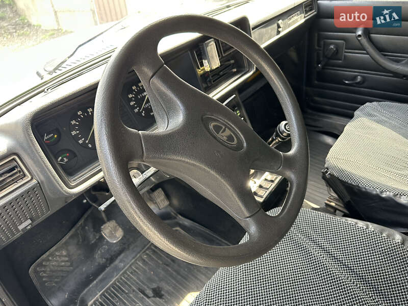 Седан ВАЗ / Lada 2107 2006 в Днепре