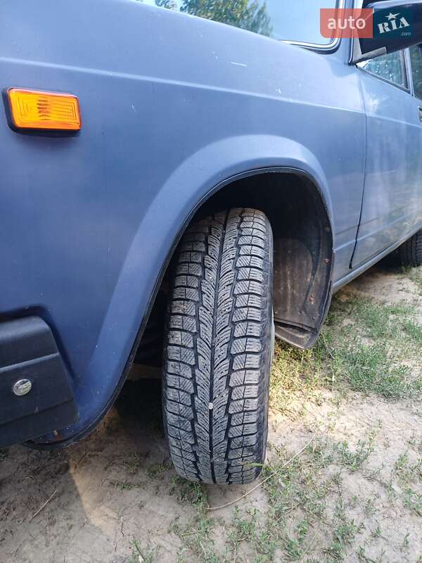 Седан ВАЗ / Lada 2107 2006 в Чернівцях