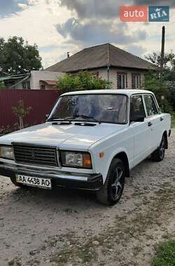 Седан ВАЗ 2107 2005 в Нежине