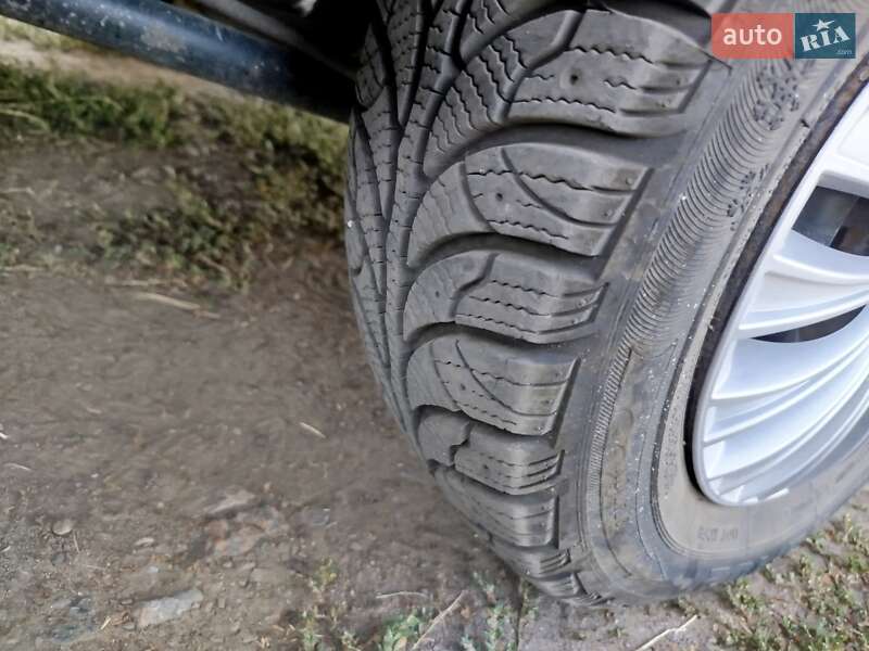 Седан ВАЗ / Lada 2107 2005 в Подільську