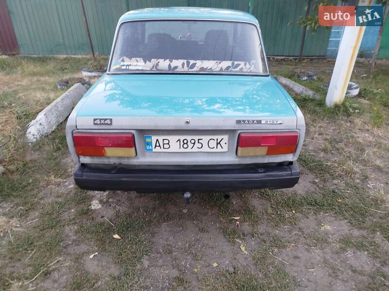 Седан ВАЗ / Lada 2107 2005 в Подільську