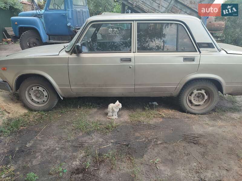 Седан ВАЗ / Lada 2107 1996 в Барвінковому