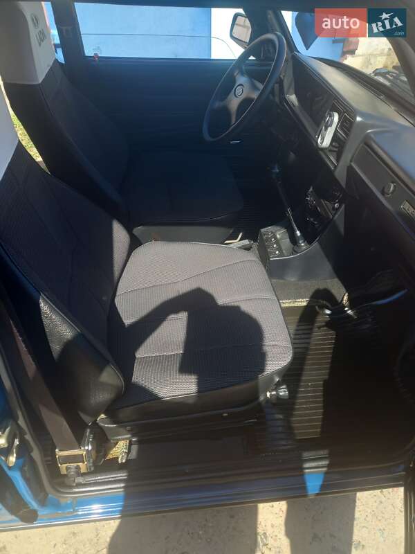 Седан ВАЗ / Lada 2107 2001 в Славутиче