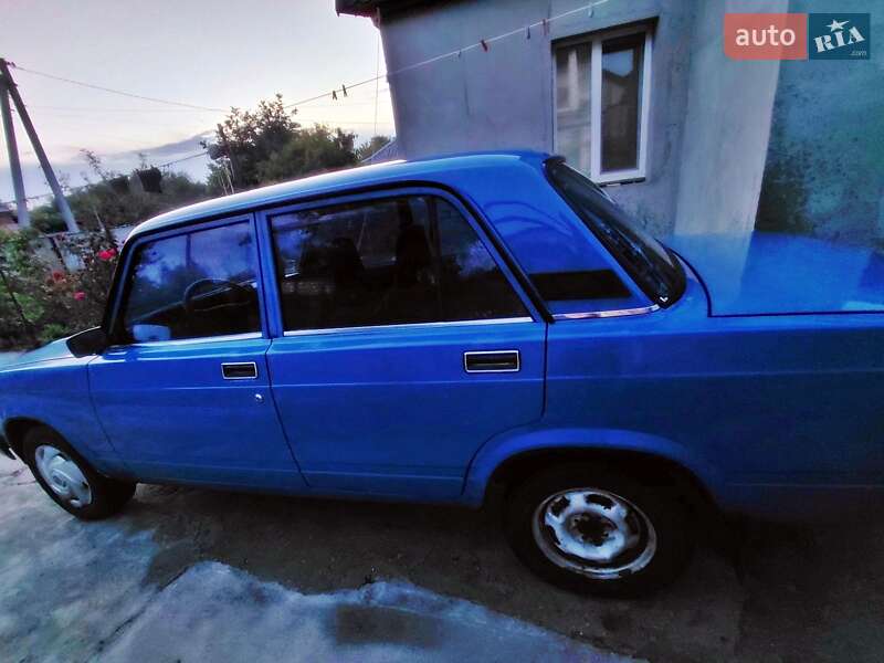 Седан ВАЗ / Lada 2107 2005 в Кропивницком