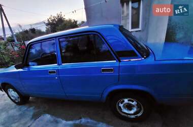 Седан ВАЗ 2107 2005 в 