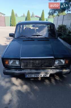 Седан ВАЗ 2107 2004 в 