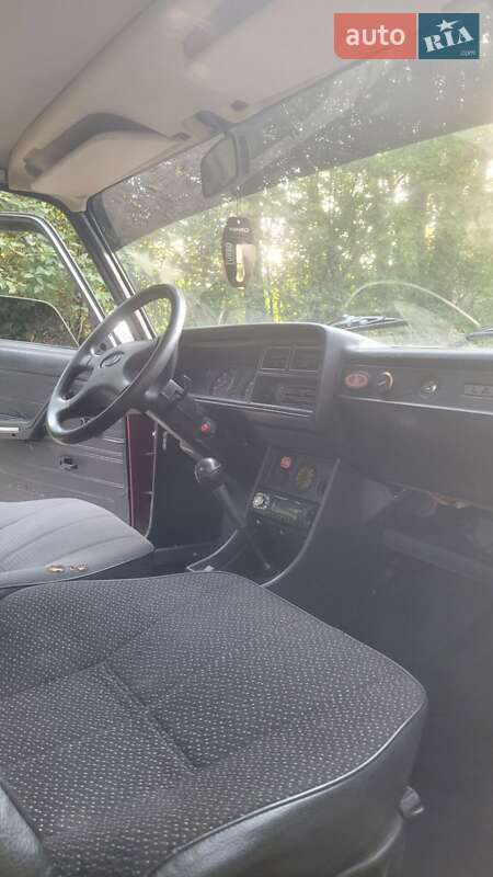 Седан ВАЗ / Lada 2107 2005 в Радивиліві