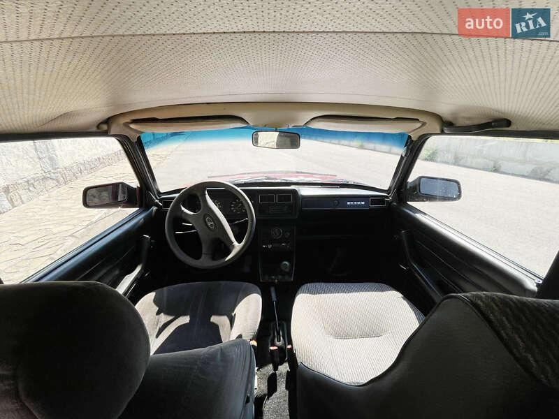 Седан ВАЗ / Lada 2107 2003 в Одессе