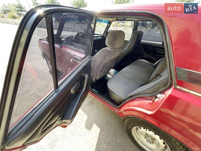 Седан ВАЗ / Lada 2107 2003 в Одессе
