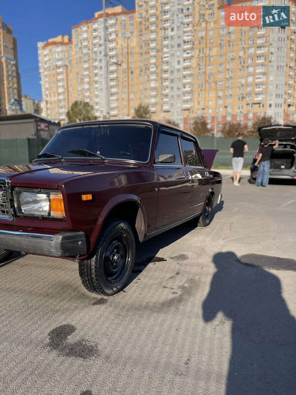 Седан ВАЗ / Lada 2107 2006 в Киеве фото 5 Седан ВАЗ / Lada 2107 2006 в Киеве