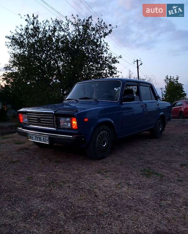 Седан ВАЗ / Lada 2107 2005 в Софиевке