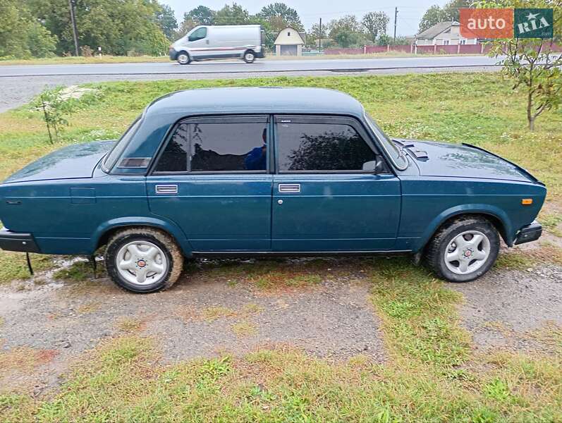 Седан ВАЗ / Lada 2107 1997 в Ярмолинцях фото 6 Седан ВАЗ / Lada 2107 1997 в Ярмолинцях