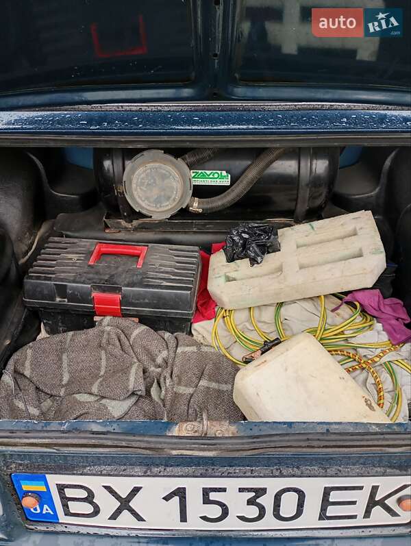 Седан ВАЗ / Lada 2107 1997 в Ярмолинцях фото 11 Седан ВАЗ / Lada 2107 1997 в Ярмолинцях