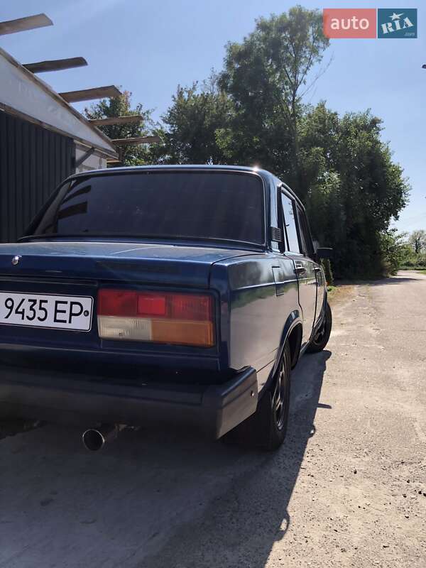 Седан ВАЗ / Lada 2107 2008 в Борзне