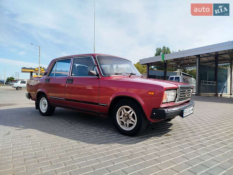 Седан ВАЗ / Lada 2107 1986 в Александрие фото 17 Седан ВАЗ / Lada 2107 1986 в Александрие