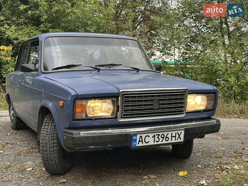 Седан ВАЗ / Lada 2107 2003 в Владимире фото 2 Седан ВАЗ / Lada 2107 2003 в Владимире