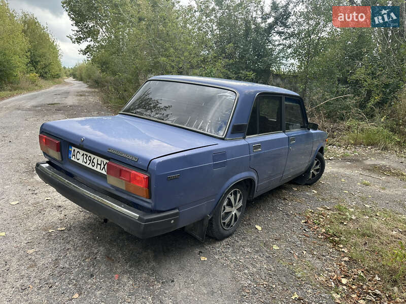 Седан ВАЗ / Lada 2107 2003 в Владимире фото 4 Седан ВАЗ / Lada 2107 2003 в Владимире
