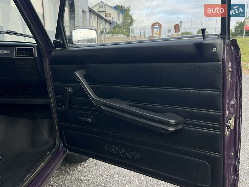 Седан ВАЗ / Lada 2107 2002 в Виннице