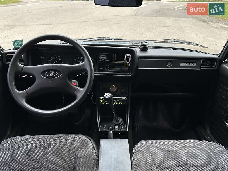 Седан ВАЗ / Lada 2107 2007 в Буске