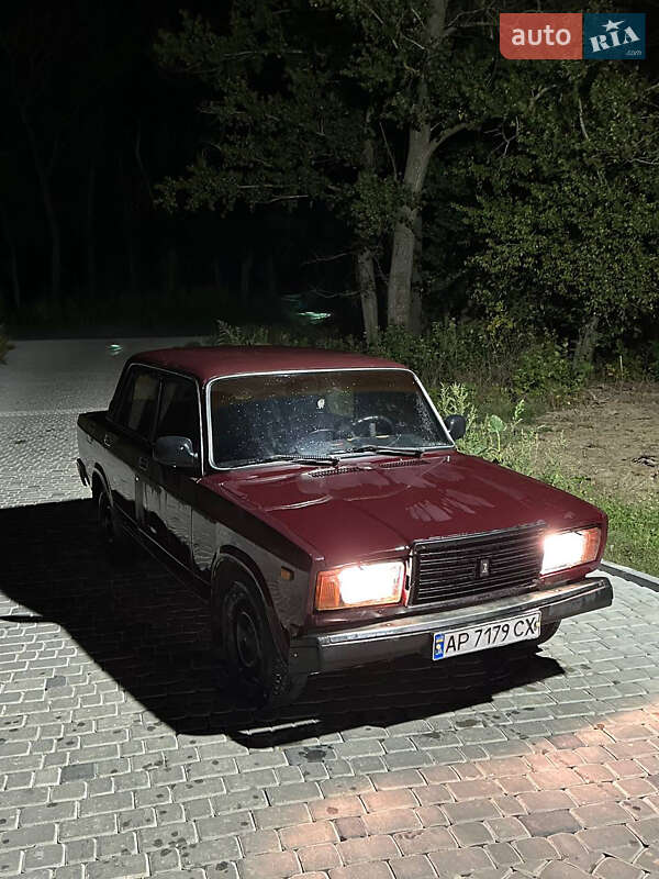 Седан ВАЗ 2107 2005 в 