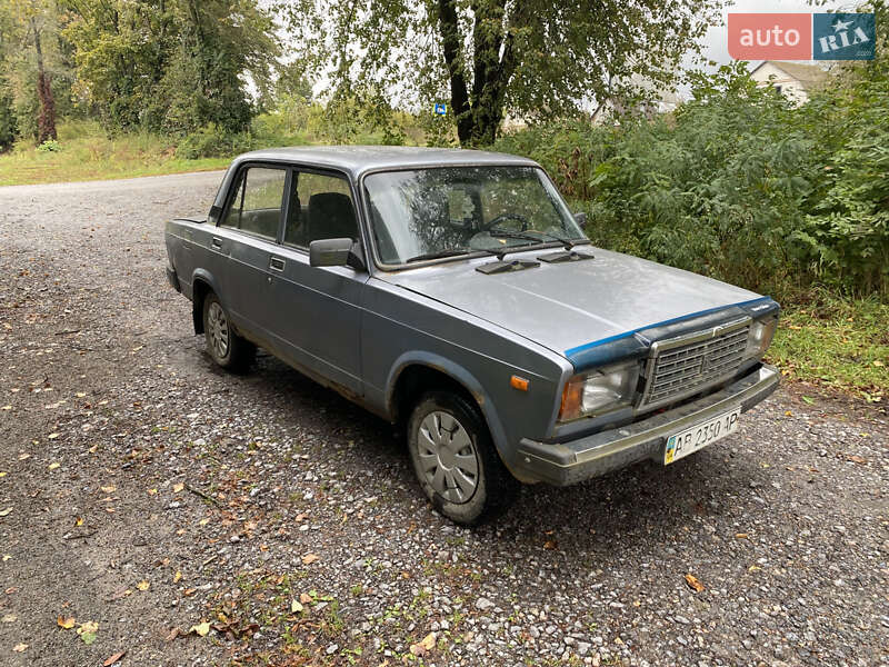 Седан ВАЗ 2107 2007 в 