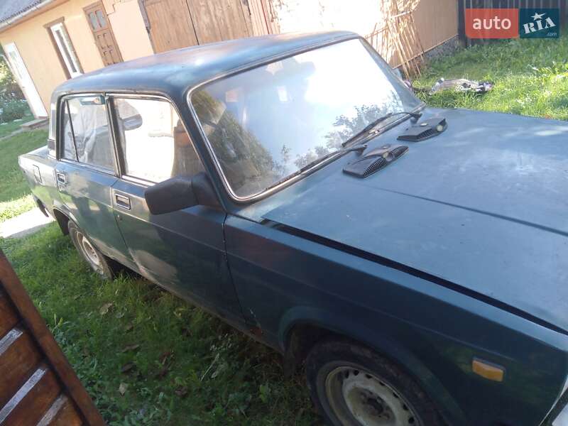 Седан ВАЗ / Lada 2107 1999 в Богородчанах