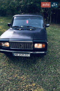 Седан ВАЗ 2107 2005 в 