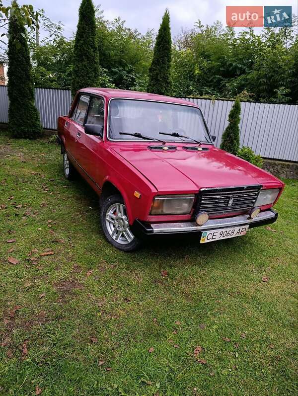 Седан ВАЗ / Lada 2107 1991 в Черновцах